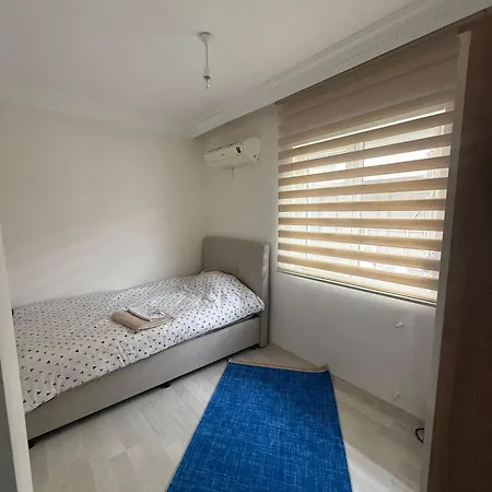 Kraliçe Two